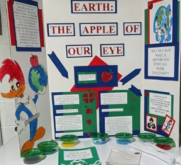 kindstock display at hillsdale school